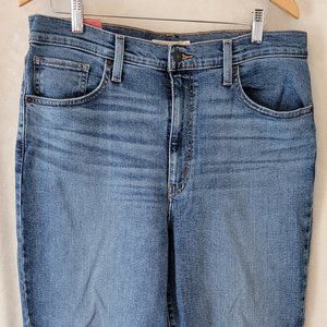 NWT Levi's High Waisted Mom jeans, light wash.